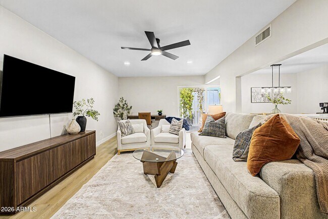 3416 N 44th St Phoenix, AZ 85018 photo 5