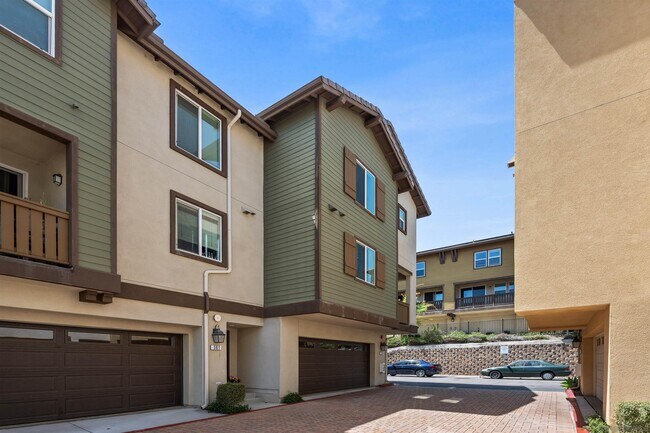 359 Mission Villas Rd San Marcos, CA 92069 photo 2