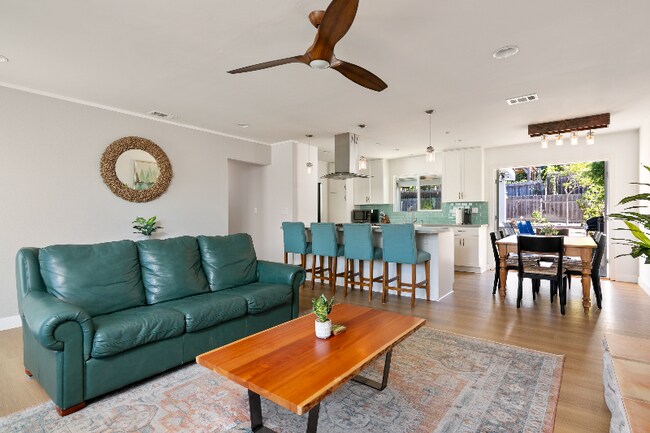1123 Balour Dr Encinitas, CA 92024 photo 2