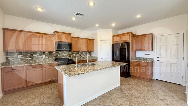 4766 S Grenoble Cir Mesa, AZ 85212 photo 3
