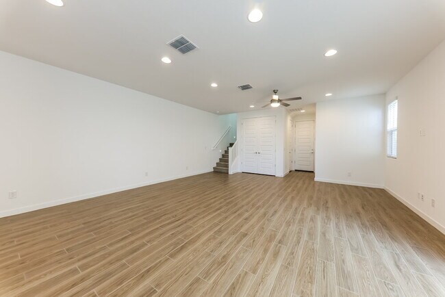 24627 N 164th Dr Surprise, AZ 85387 photo 5