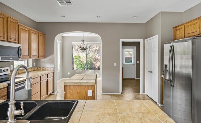 4129 E Clubview Dr Gilbert, AZ 85298 photo 4