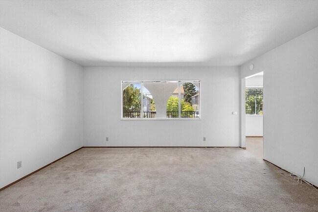 1336 Broadway unit B photo 4