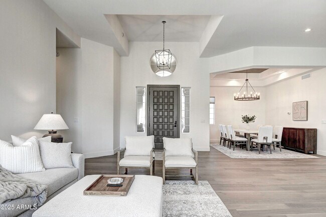 12113 E Sahuaro Dr Scottsdale, AZ 85259 photo 3