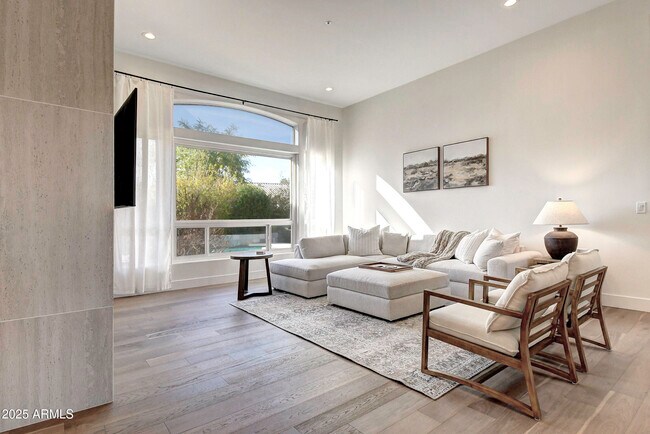 12113 E Sahuaro Dr Scottsdale, AZ 85259 photo 5