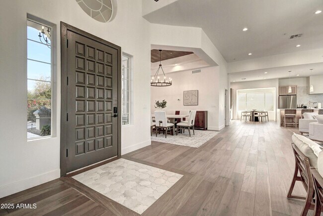12113 E Sahuaro Dr Scottsdale, AZ 85259 photo 4