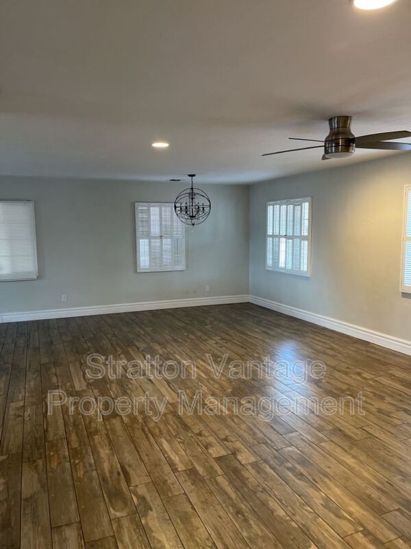 1711 W Osborn Rd Phoenix, AZ 85015 photo 3
