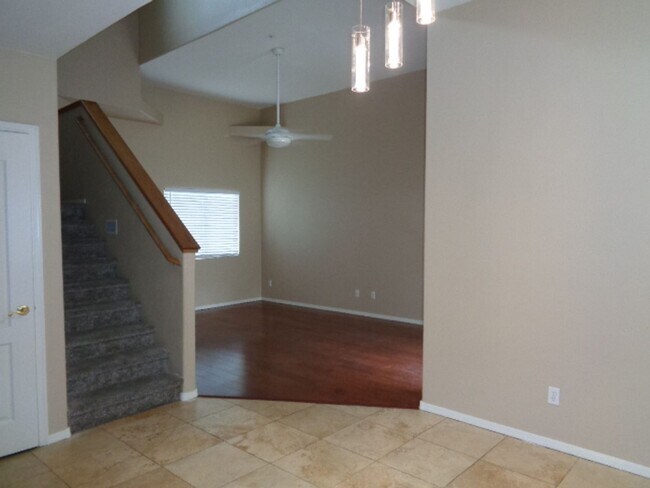8054 W Zoe Ella Way Peoria, AZ 85382 photo 4