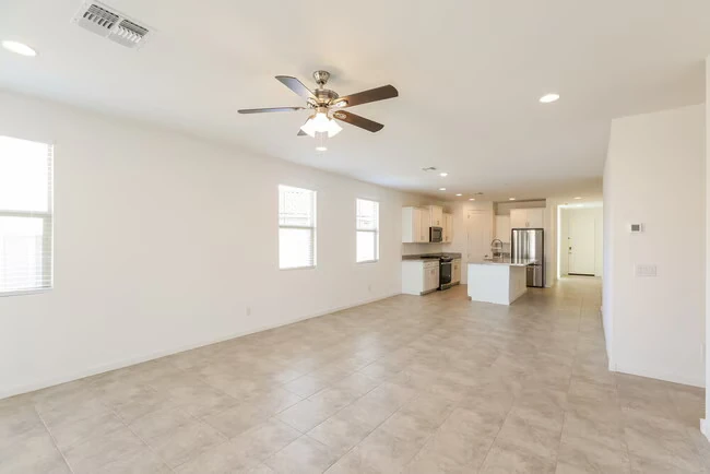 17484 W Sunnyslope Ln Waddell, AZ 85355 photo 5