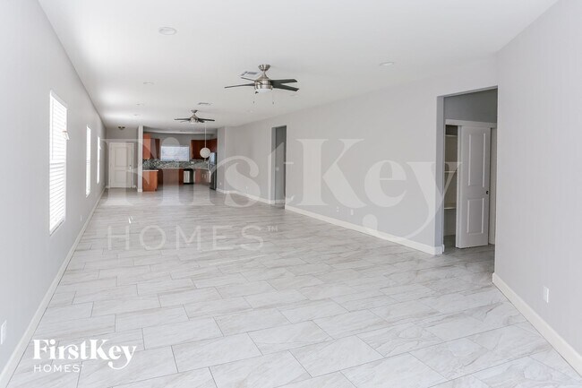 905 E Fremont Rd Phoenix, AZ 85042 photo 3