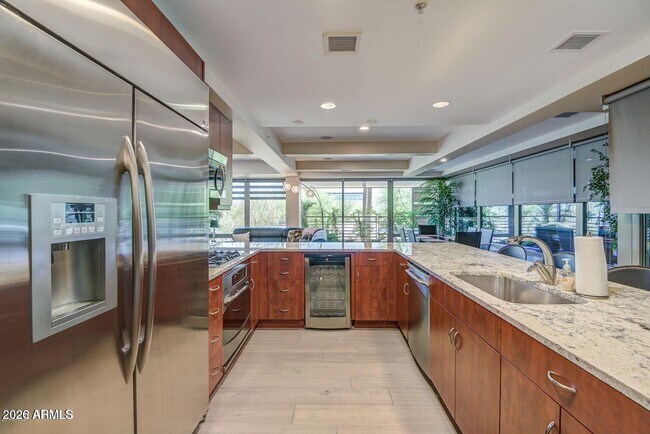 7157 E Rancho Vista Dr Scottsdale, AZ 85251 photo 3