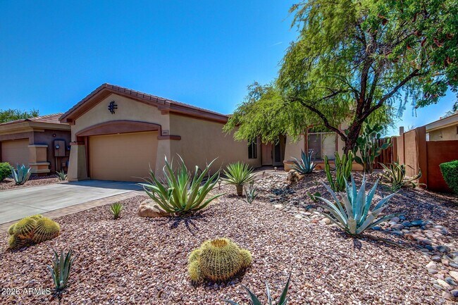 2461 W Muirfield Dr photo 2