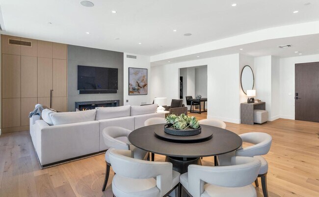 5000 Camelback Ridge Rd Scottsdale, AZ 85251 photo 4