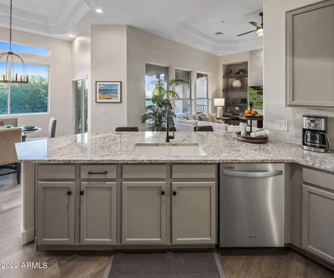8245 E Bell Rd Scottsdale, AZ 85260 photo 2
