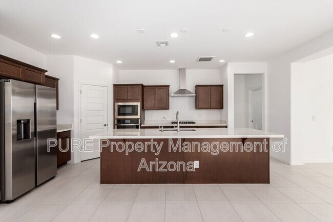 16767 W Yucatan Dr Surprise, AZ 85388 photo 5
