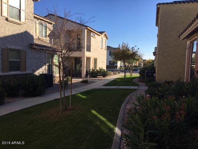17730 W Banff Ln Surprise, AZ 85388 photo 4