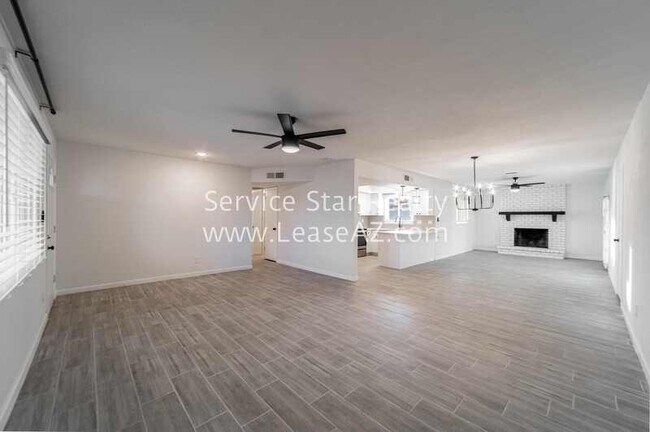 13026 N 29th Pl Phoenix, AZ 85032 photo 4
