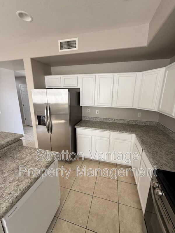 7317 W Superior Ave Phoenix, AZ 85043 photo 5