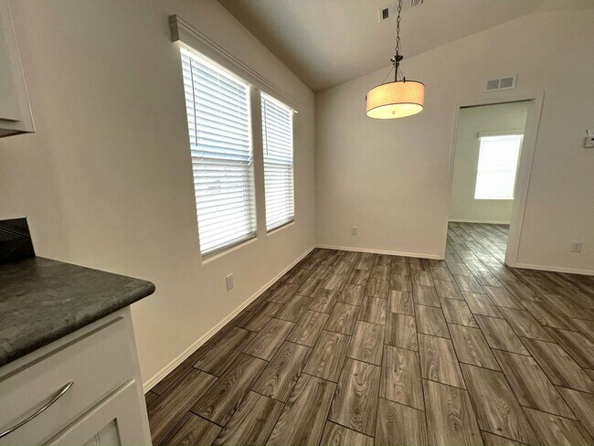 8866 E Baseline Rd Mesa, AZ 85209 photo 2