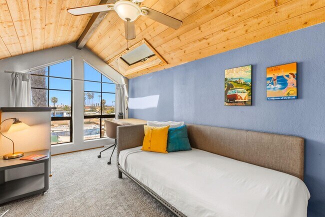 723 Seacoast Dr Imperial Beach, CA 91932 photo 5