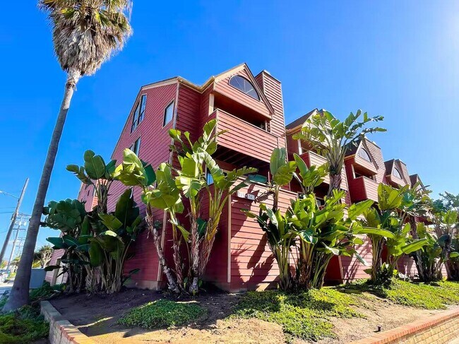 723 Seacoast Dr Imperial Beach, CA 91932 photo 4