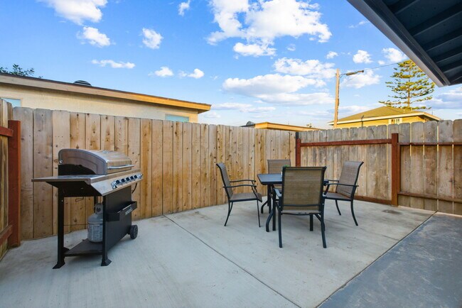 1135 Florida St Imperial Beach, CA 91932 photo 3