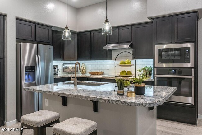 15550 S 5th Ave Phoenix, AZ 85045 photo 3