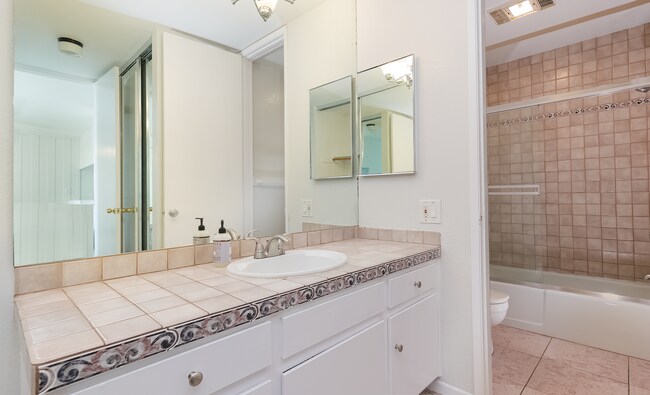 999 N Pacific St Oceanside, CA 92054