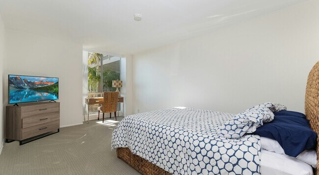 999 N Pacific St Oceanside, CA 92054 photo 4