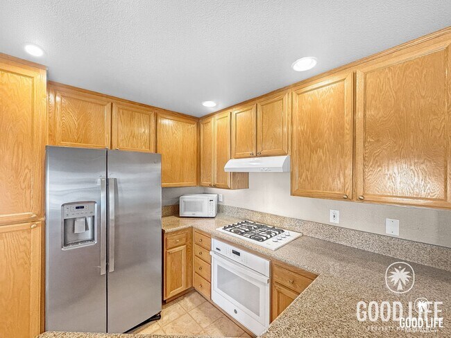 11912 Cypress Canyon Rd San Diego, CA 92131 photo 2