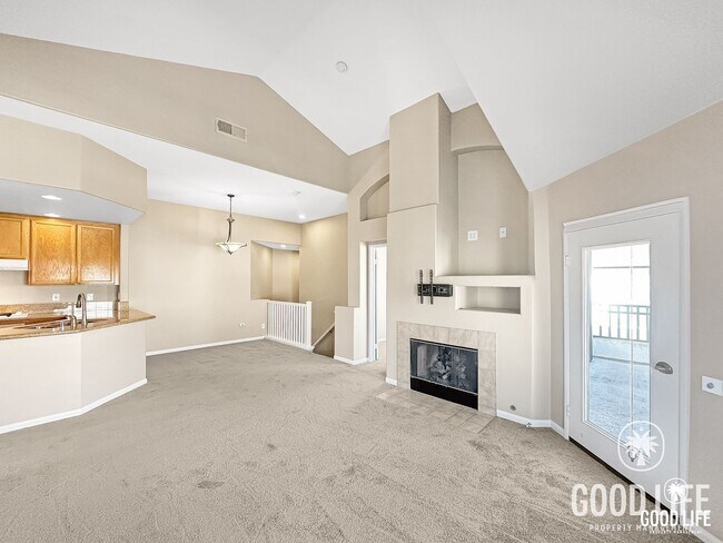 11912 Cypress Canyon Rd San Diego, CA 92131 photo 4