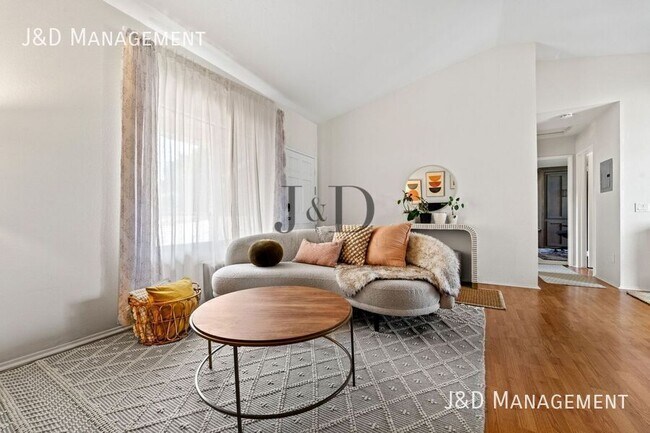 3935 32nd St San Diego, CA 92104 photo 2