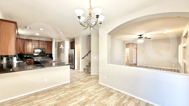 26154 N 67th Ln Peoria, AZ 85383 photo 4