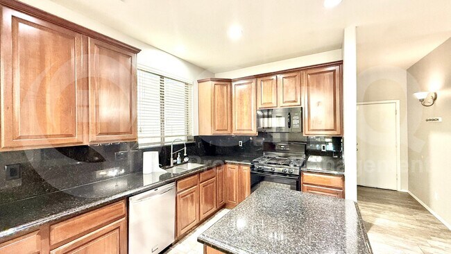 26154 N 67th Ln Peoria, AZ 85383 photo 5
