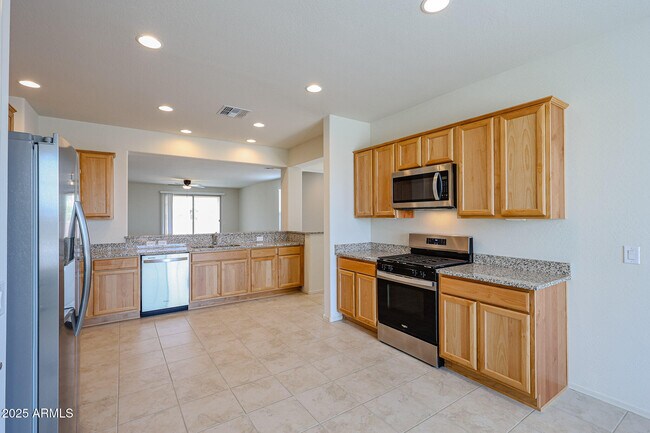 7106 W Hedge Hog Pl photo 5
