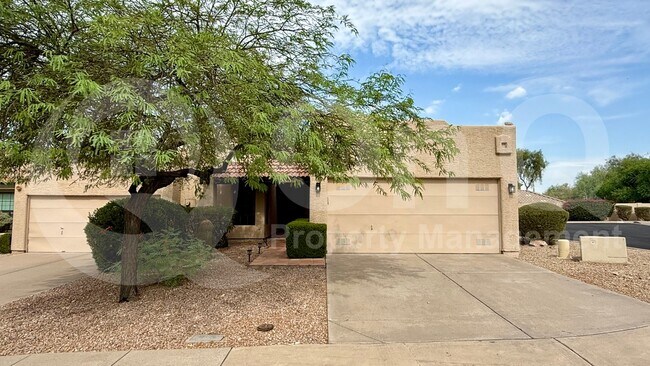 10944 N 117th Pl photo 2