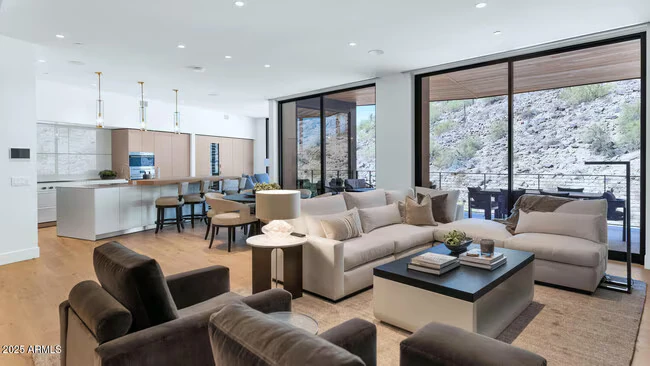 6302 E Camelback Rd Scottsdale, AZ 85251 photo 4
