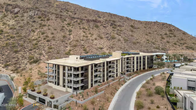 6302 E Camelback Rd Scottsdale, AZ 85251 photo 2