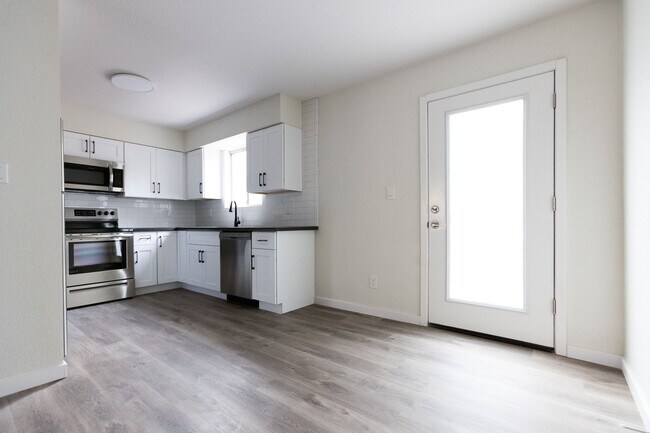 85 W Willetta St Phoenix, AZ 85003 photo 5