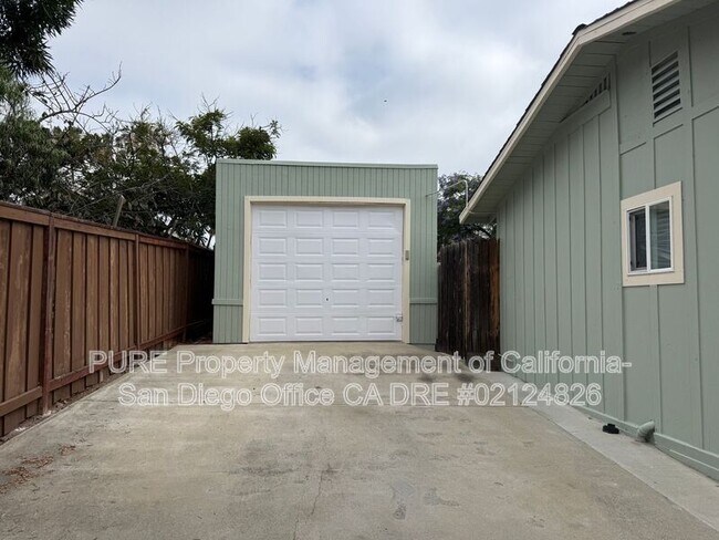 3053 B St San Diego, CA 92102 photo 2