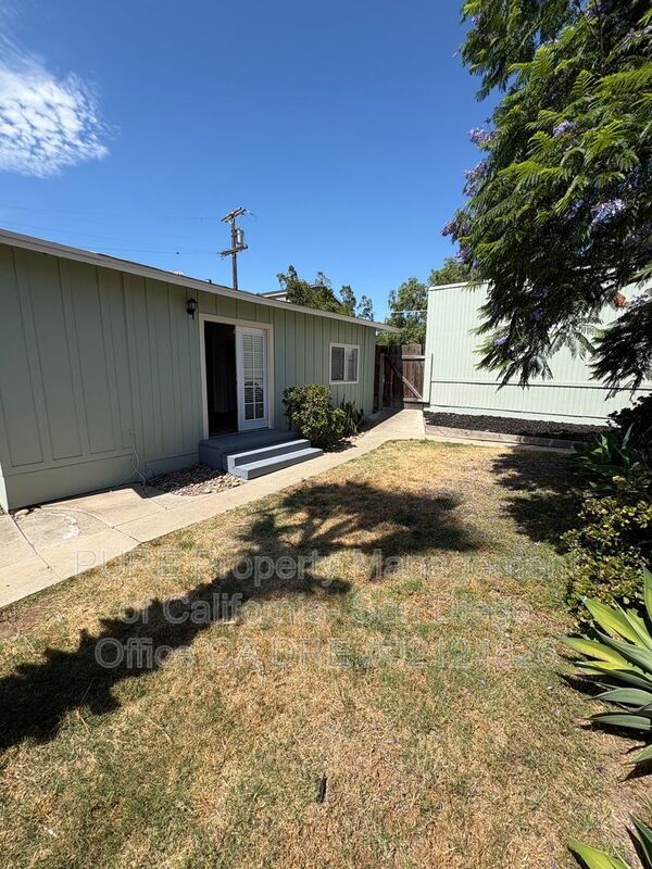3053 B St San Diego, CA 92102 photo 4