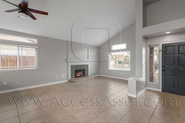 36318 St Raphael Dr Murrieta, CA 92562 photo 3