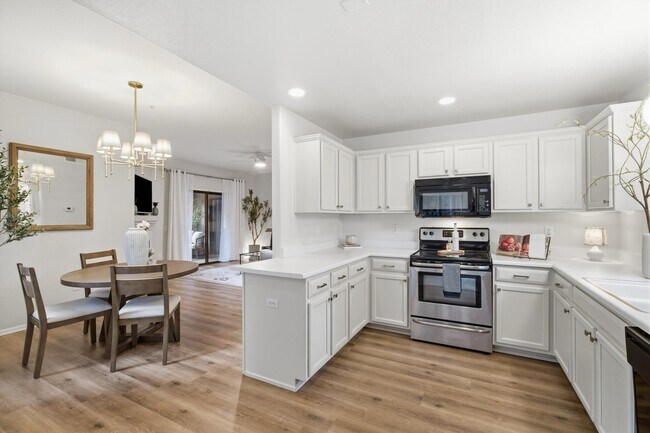 15050 N Thompson Peak Pkwy Scottsdale, AZ 85260 photo 5