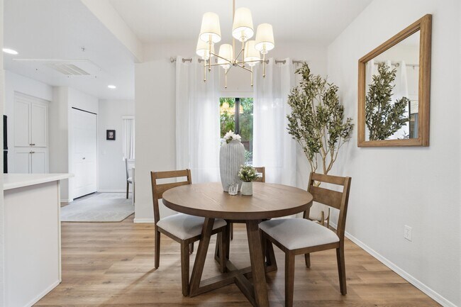 15050 N Thompson Peak Pkwy Scottsdale, AZ 85260 photo 4