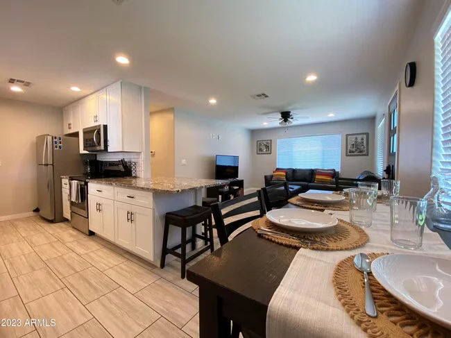 33 N Hobson Mesa, AZ 85203 photo 3