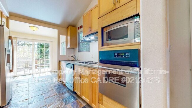 17475 Summit Ave Guerneville, CA 95446 photo 5