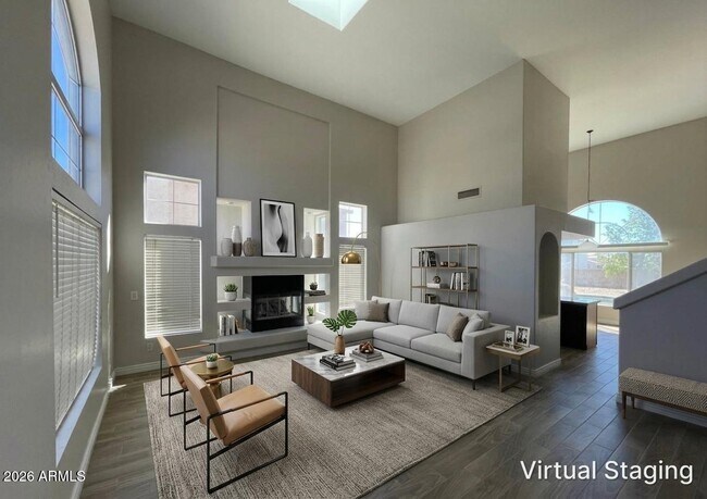 10925 W Kaler Dr