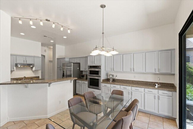 4211 E Kirkland Rd Phoenix, AZ 85050 photo 5