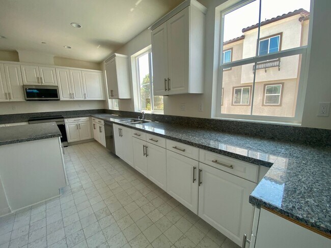 315 Liberty Wy Oceanside, CA 92057