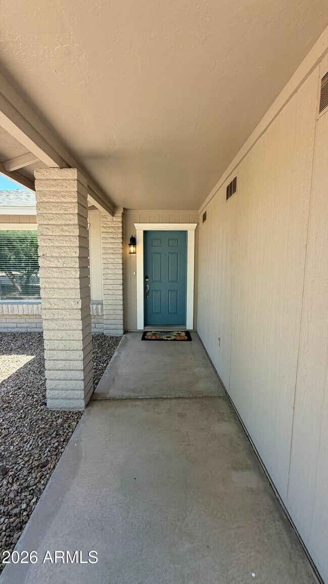 2303 S Cottonwood Dr Tempe, AZ 85282 photo 5
